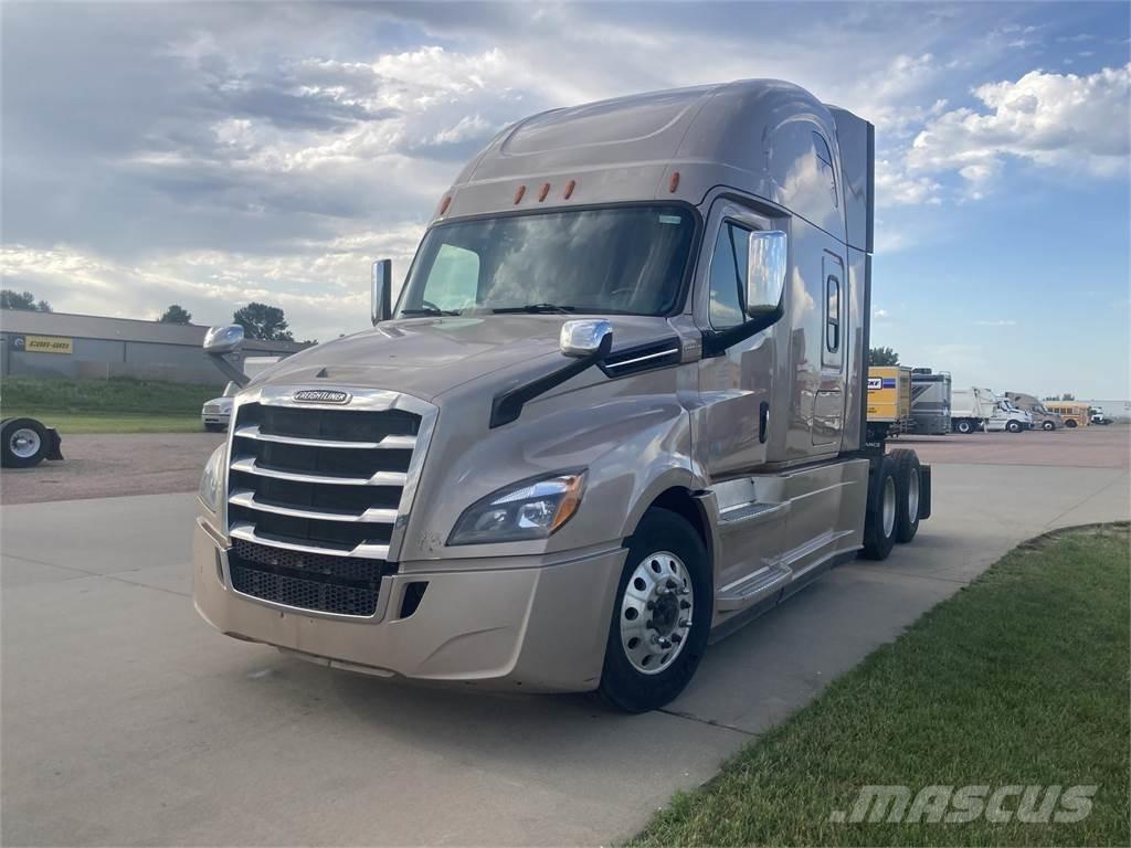 Freightliner  Çekiciler