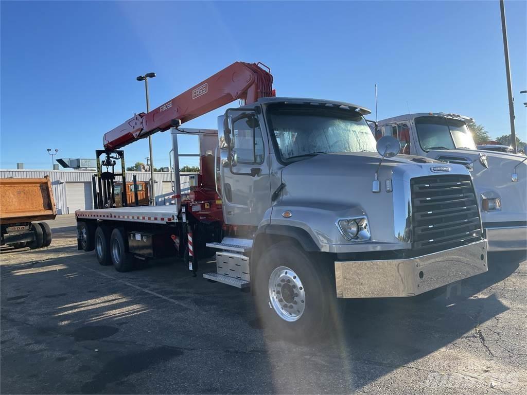 Freightliner 114SD Çekiciler