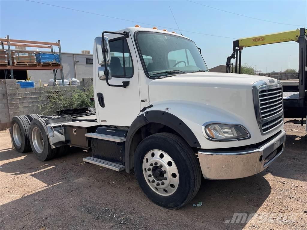 Freightliner M2 Çekiciler