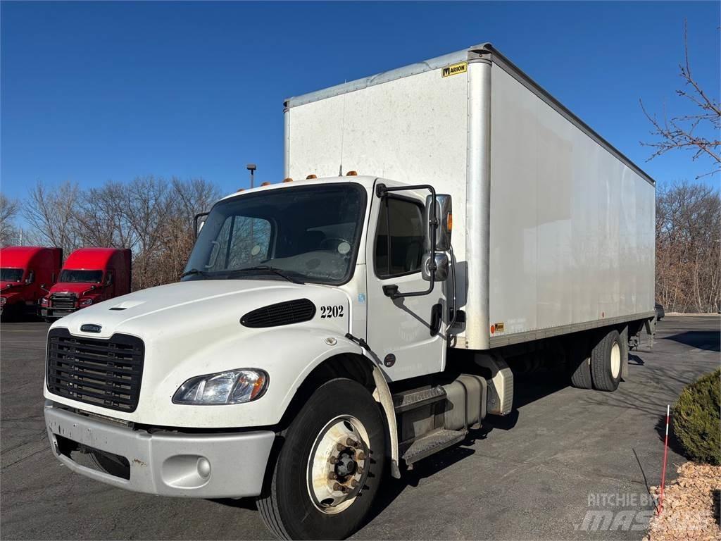 Freightliner M2 106 Kapali kasa kamyonlar