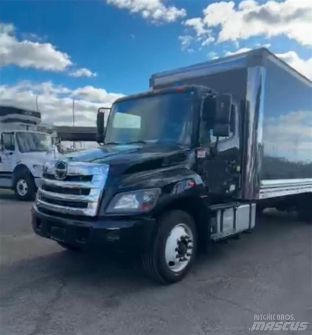 Hino 268A Kapali kasa kamyonlar