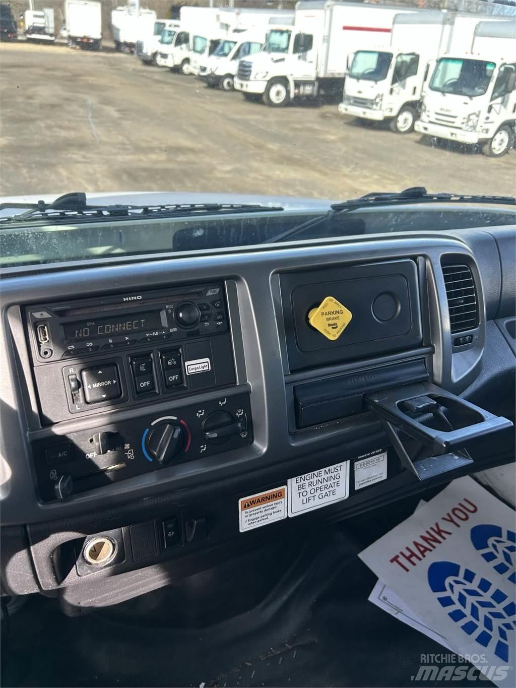 Hino 268A Kapali kasa kamyonlar