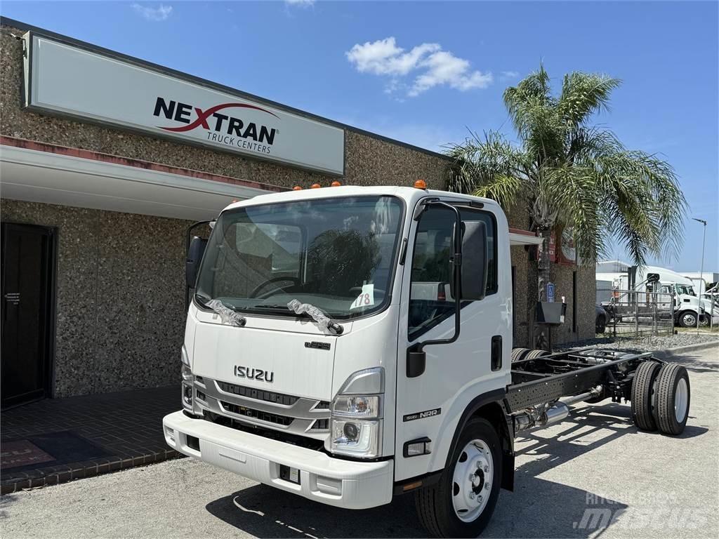 Isuzu NPR-1F404 Çekiciler