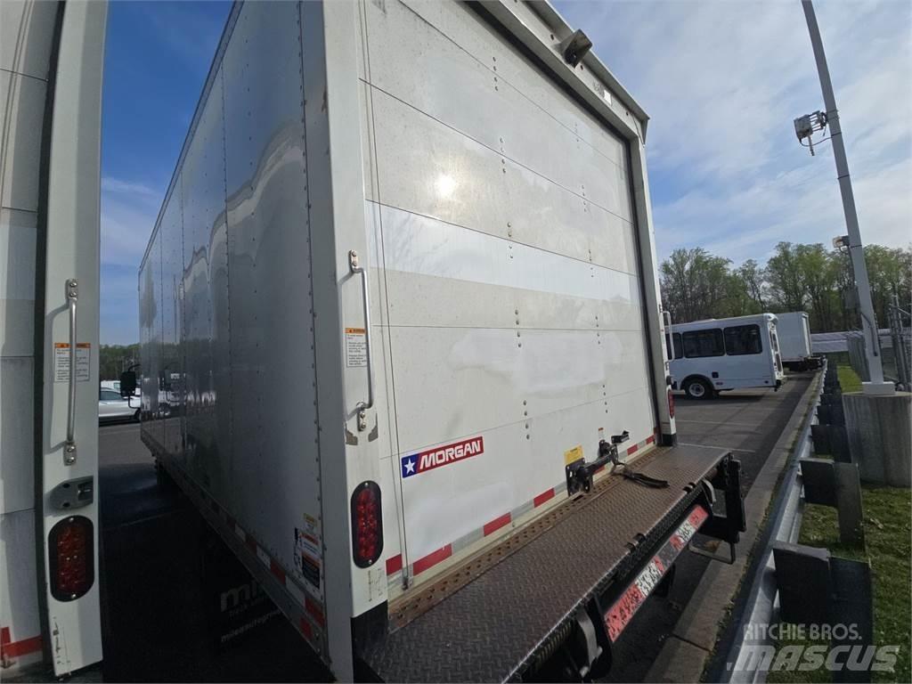 Isuzu NRR Kapali kasa kamyonlar