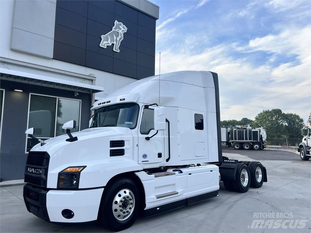 Mack AN64T Çekiciler