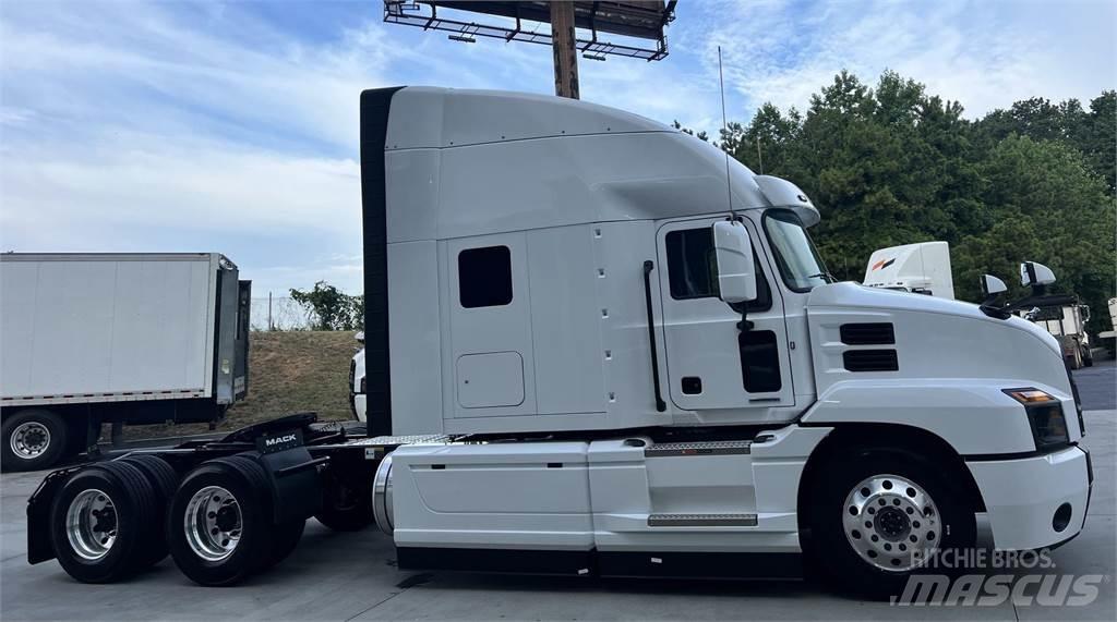 Mack AN64T Çekiciler