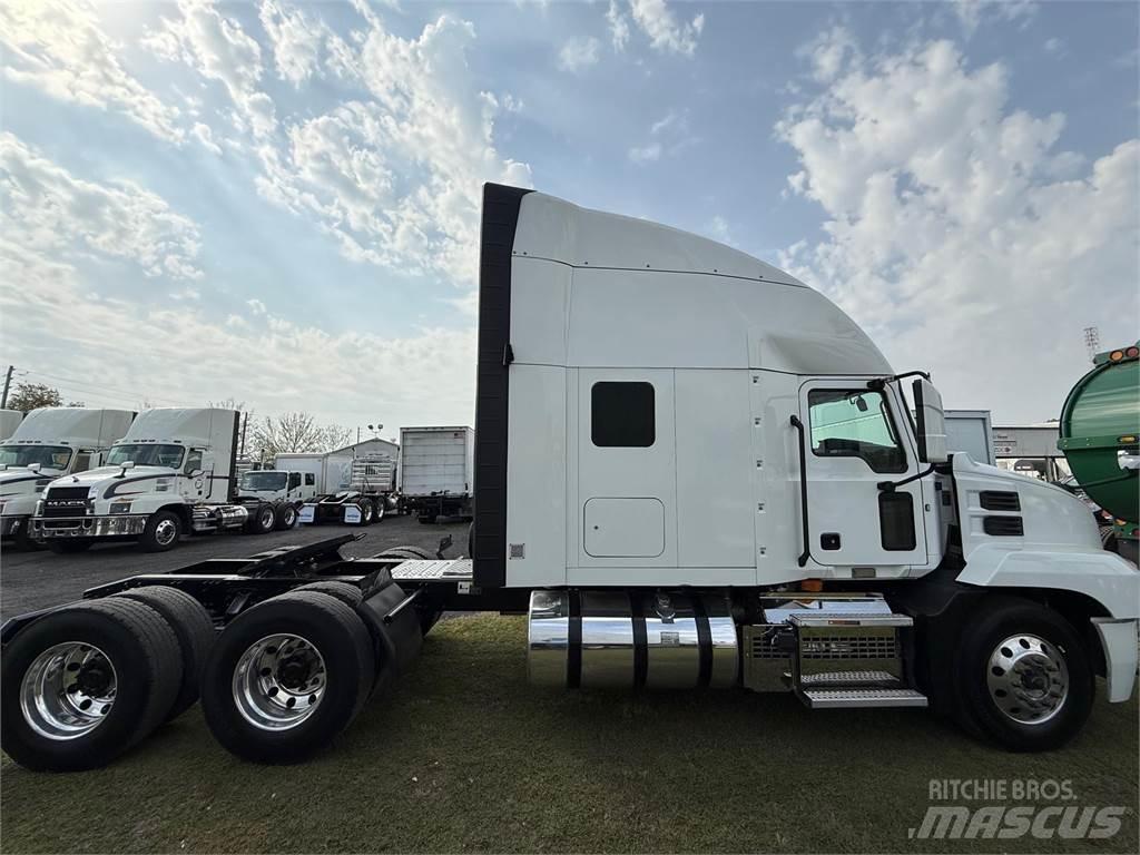 Mack AN64T Çekiciler