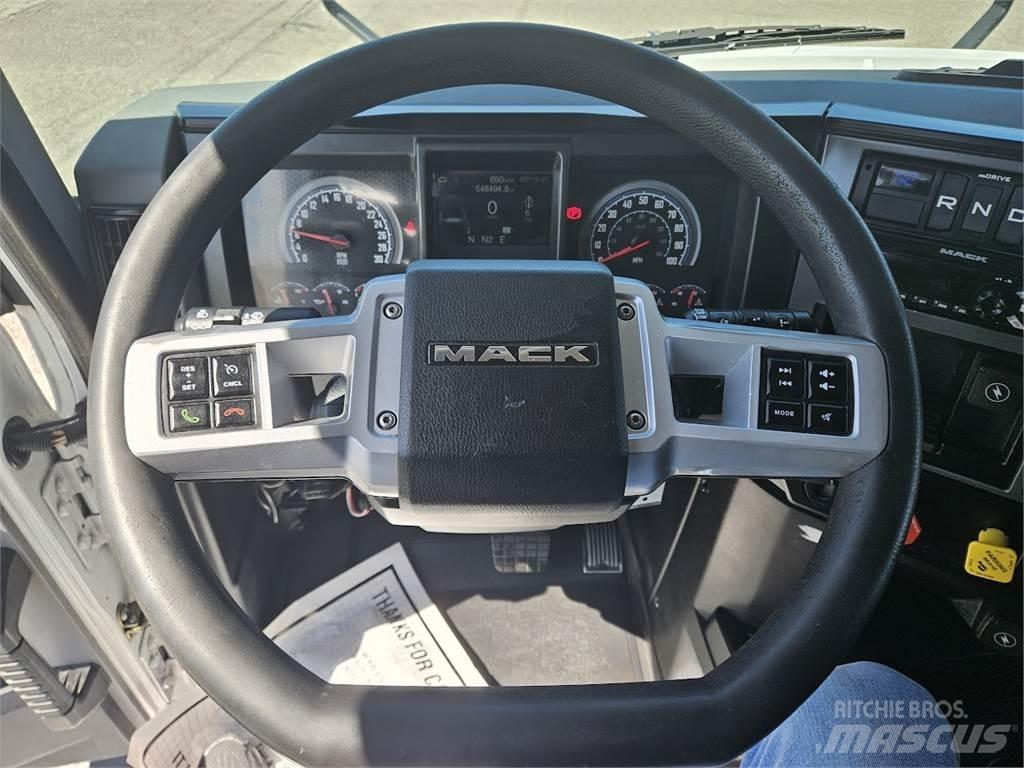 Mack AN64T Çekiciler