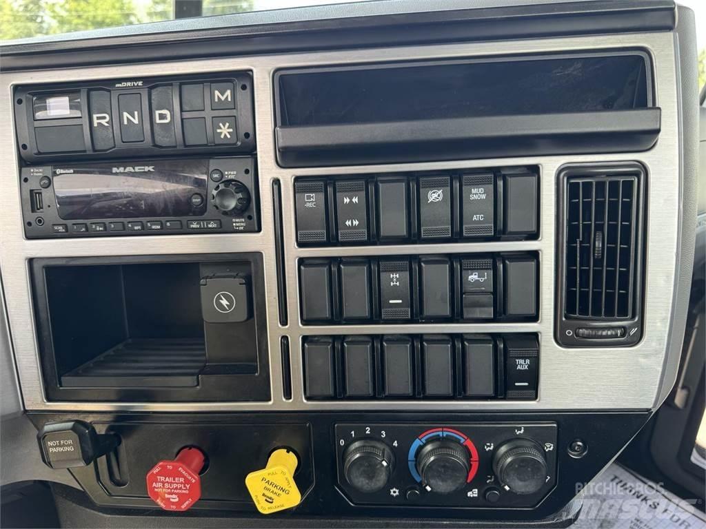 Mack AN64T Çekiciler