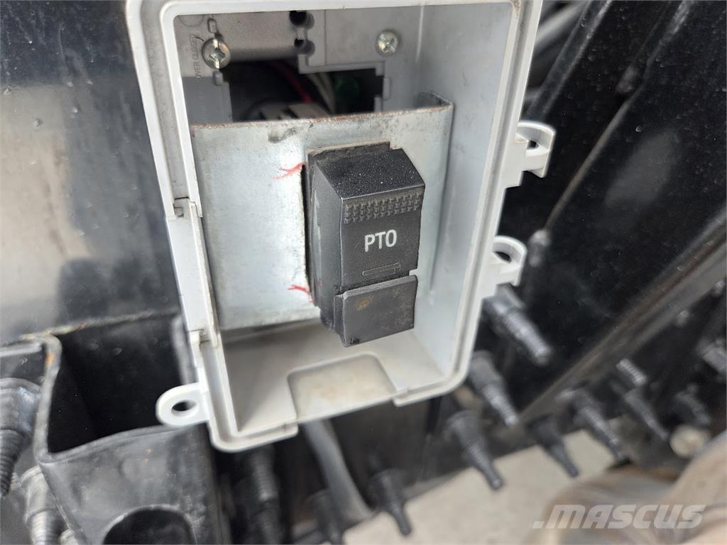 Mack AN64T Çekiciler