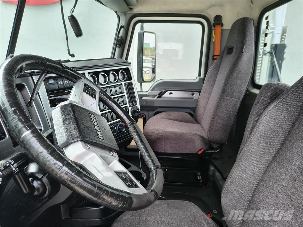 Mack AN64T Çekiciler