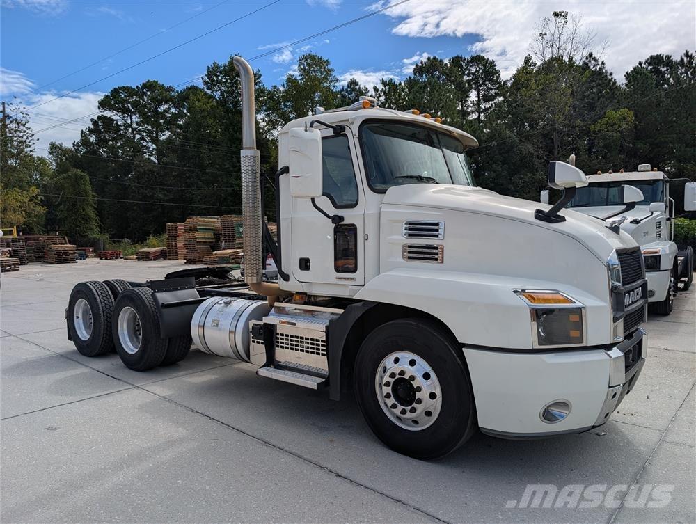 Mack AN64T Çekiciler