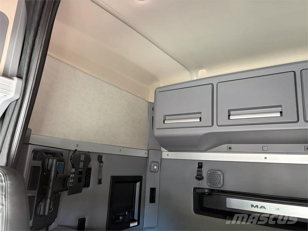 Mack AN64T Çekiciler