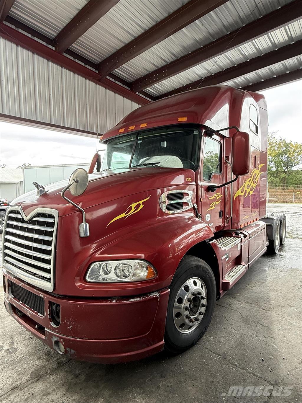 Mack CXU613 Çekiciler