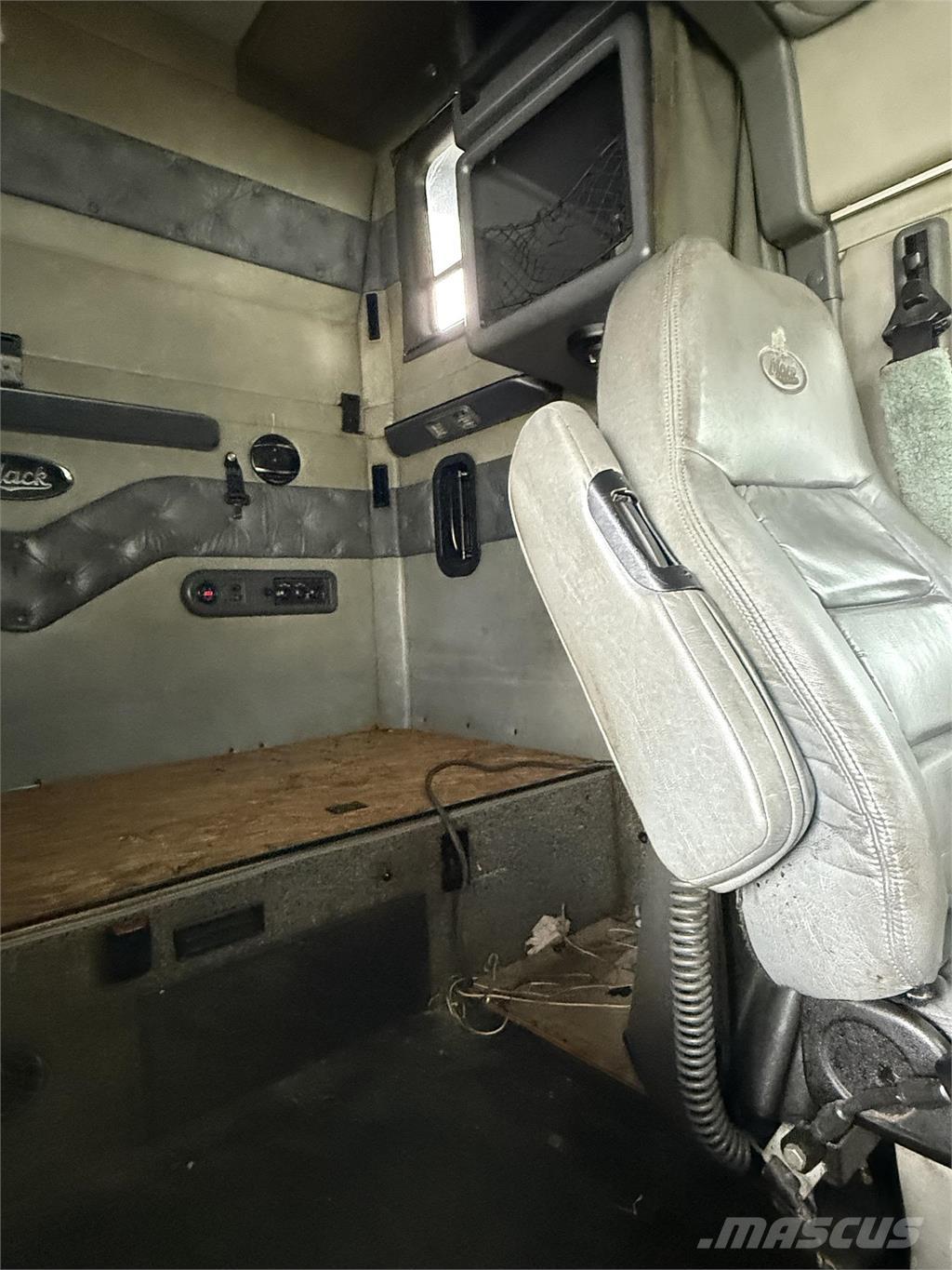 Mack CXU613 Çekiciler