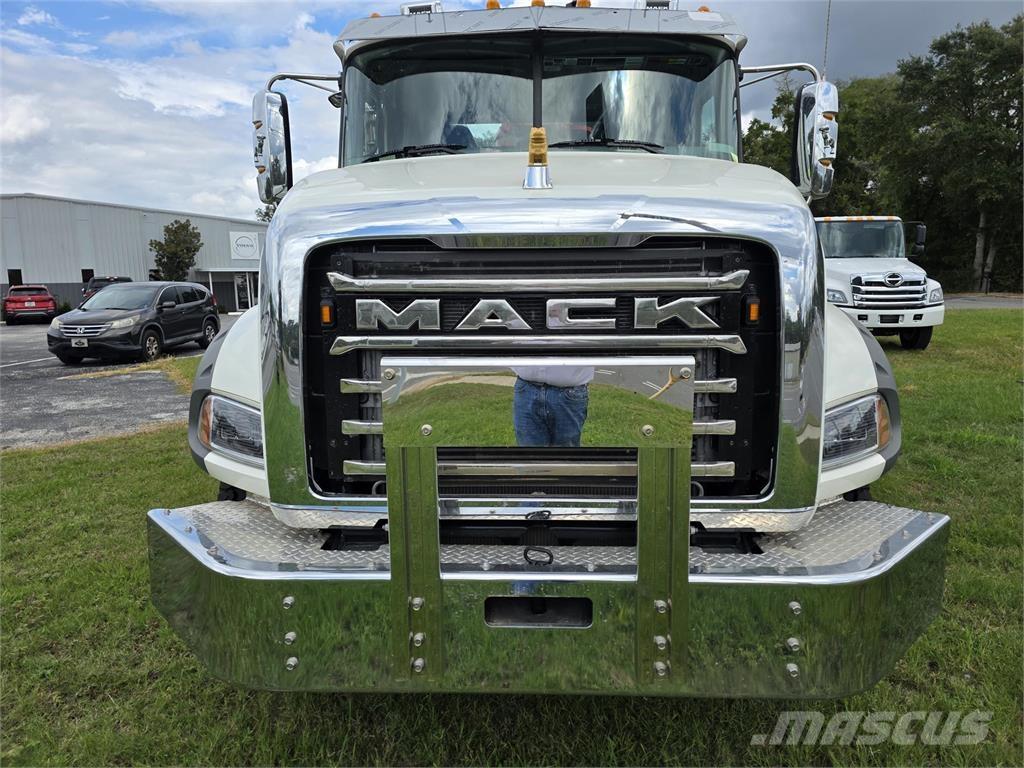 Mack GR64BR Damperli kamyonlar