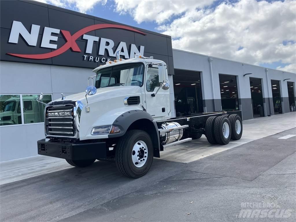Mack GR64BRX Çekiciler