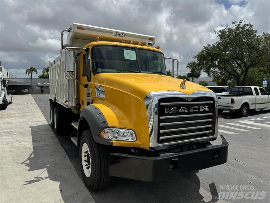 Mack GR64BRX Damperli kamyonlar