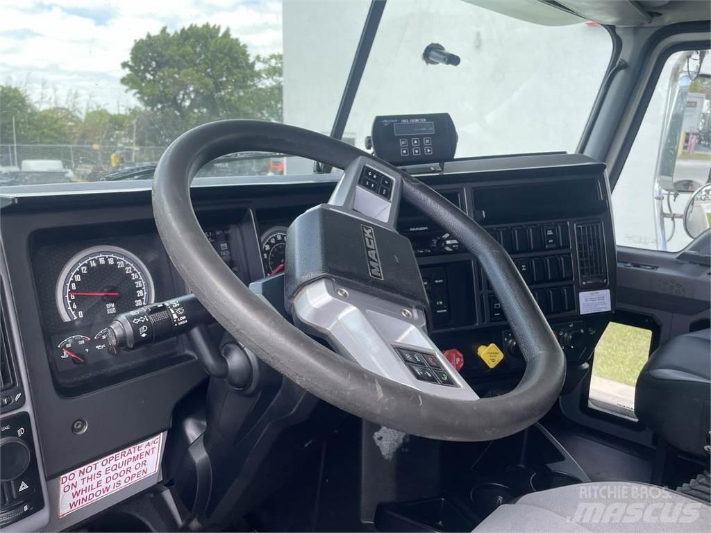 Mack GR64F Damperli kamyonlar
