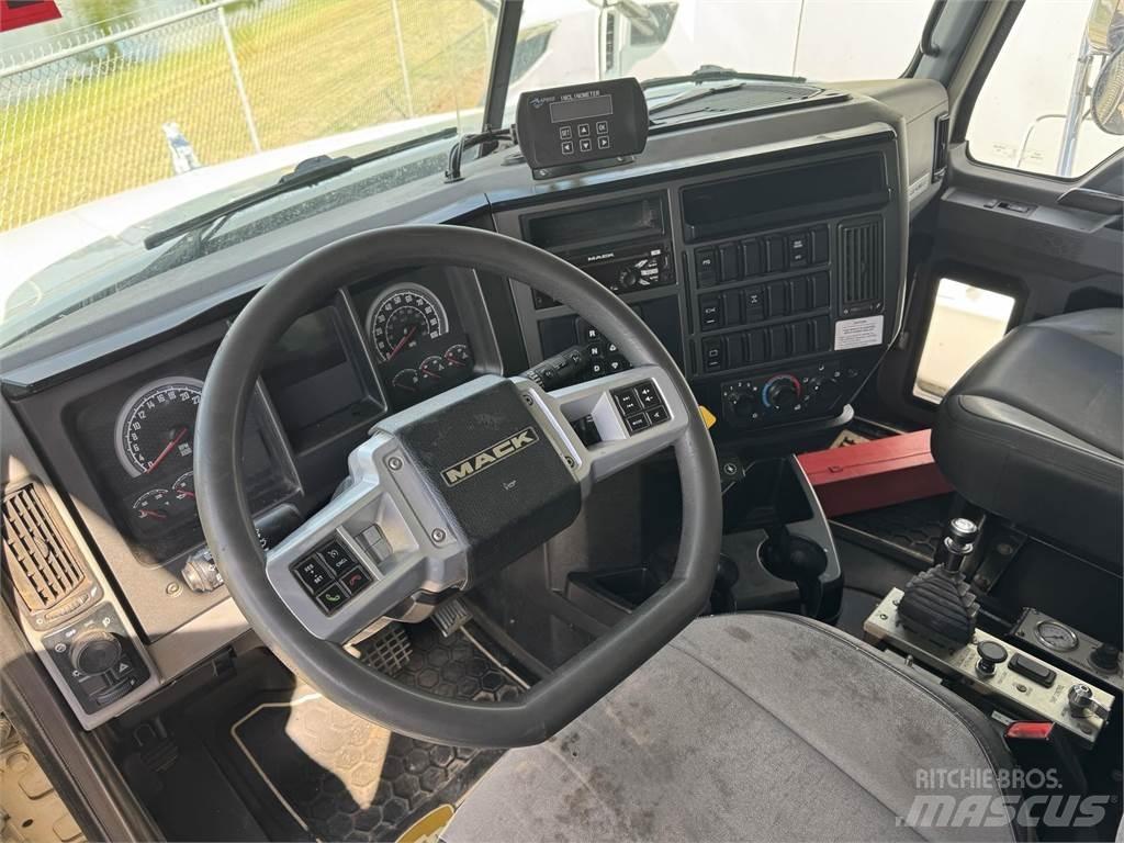 Mack GR64F Damperli kamyonlar