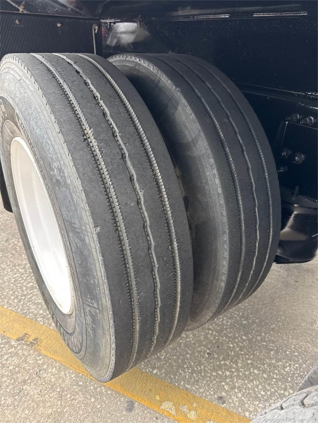 Mack GR64F Damperli kamyonlar