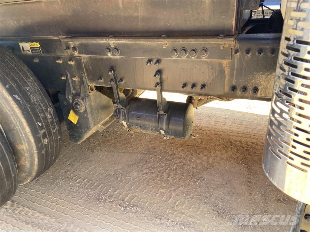 Mack GR64F Damperli kamyonlar
