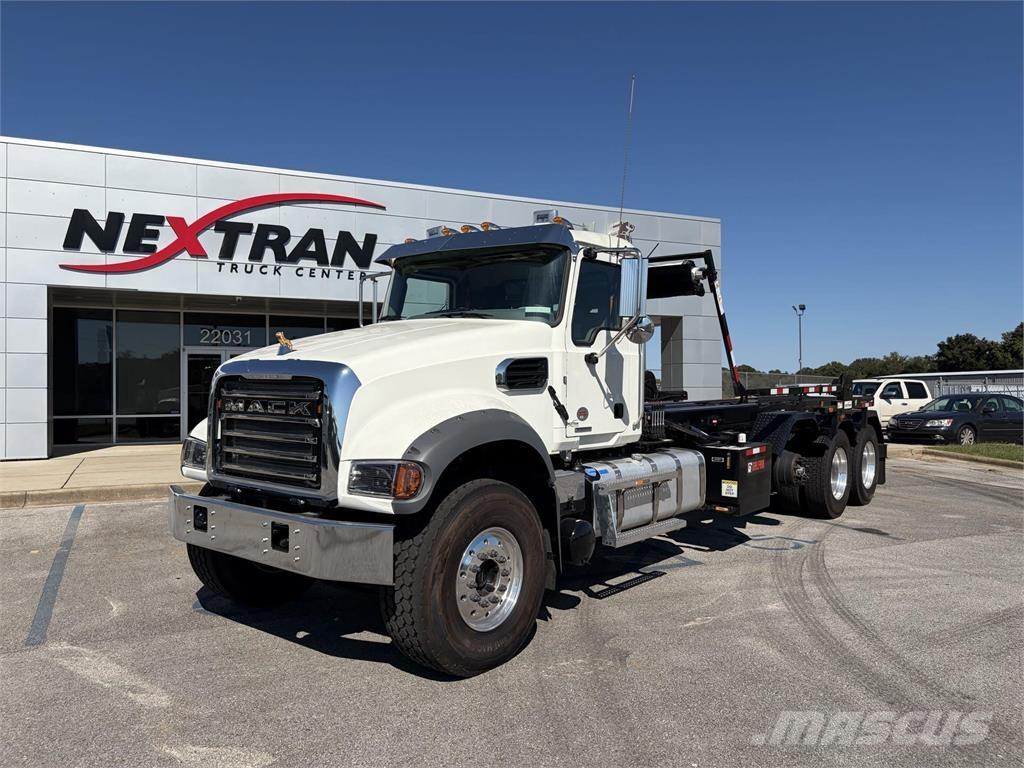 Mack GR64F Diger kamyonlar