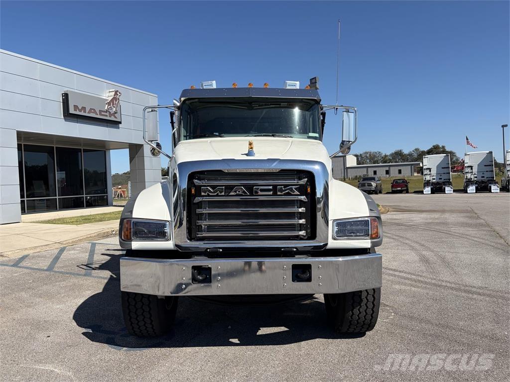 Mack GR64F Diger kamyonlar