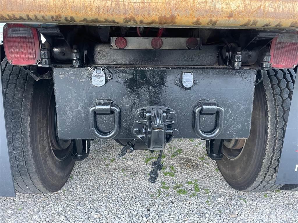 Mack GR64FR Damperli kamyonlar