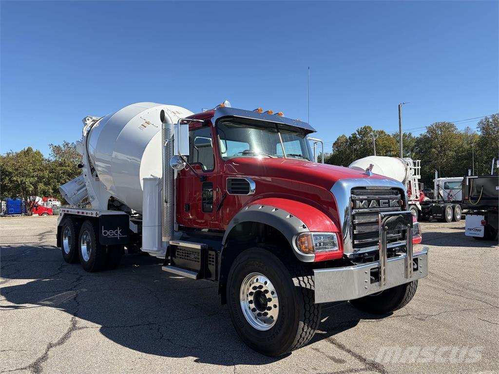 Mack GR64FR Transmikserler