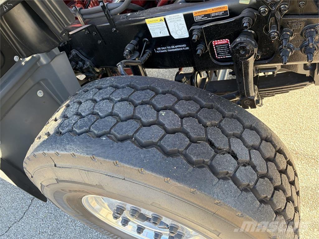 Mack GR64FR Transmikserler