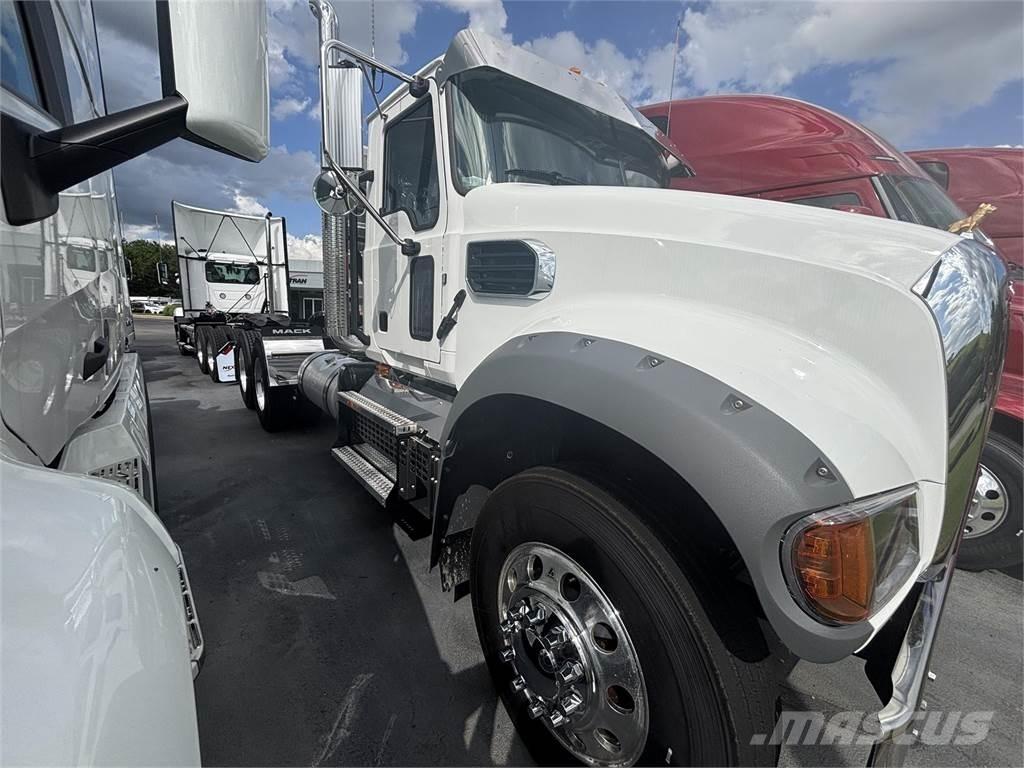 Mack GR64FT Çekiciler