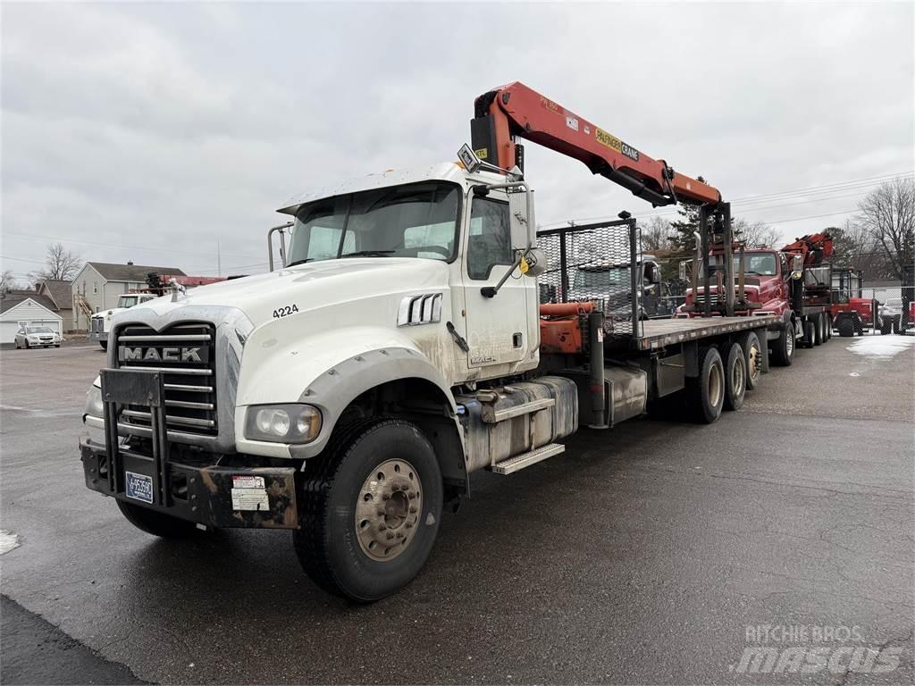 Mack GU700 Çekiciler