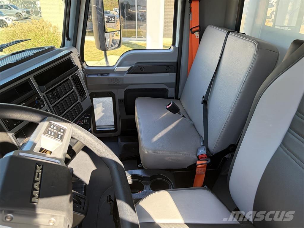 Mack MD6 42R Kapali kasa kamyonlar