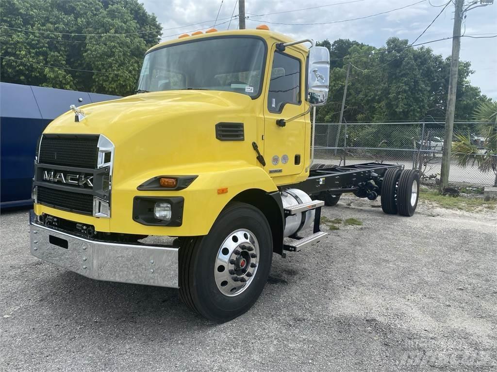 Mack MD7 42R Diger