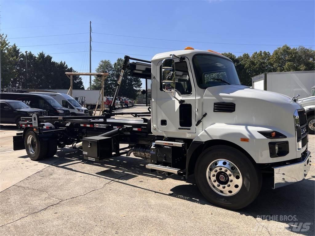 Mack MD7 42R Çekiciler