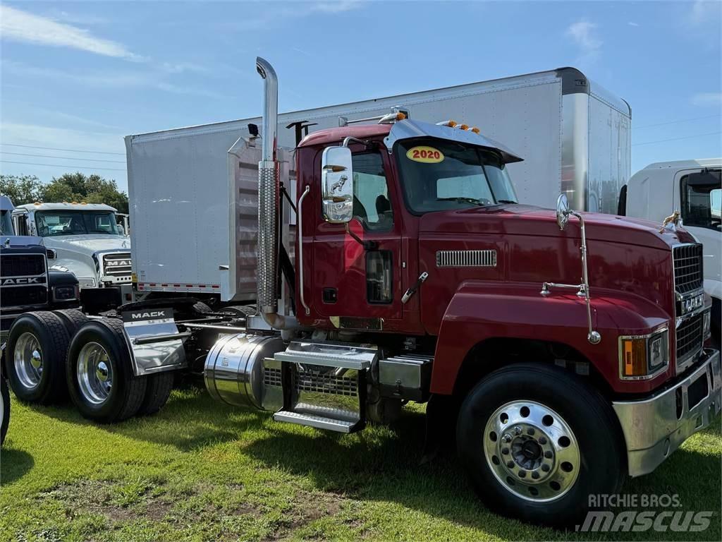 Mack PI64T Çekiciler