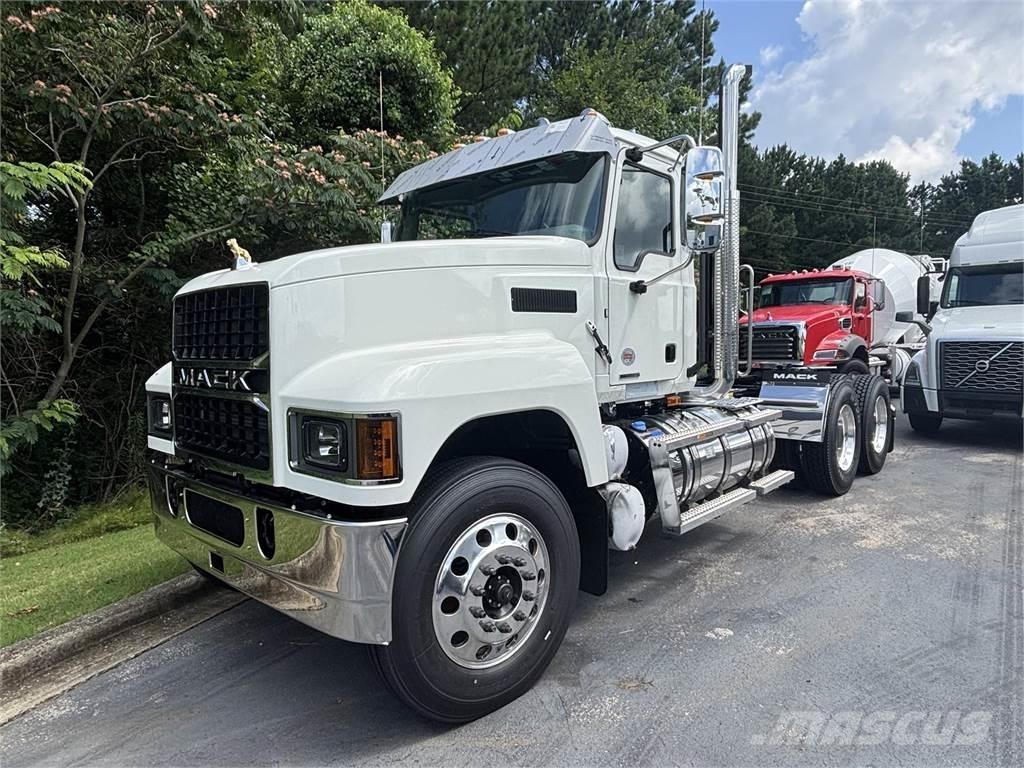 Mack PI64T Çekiciler