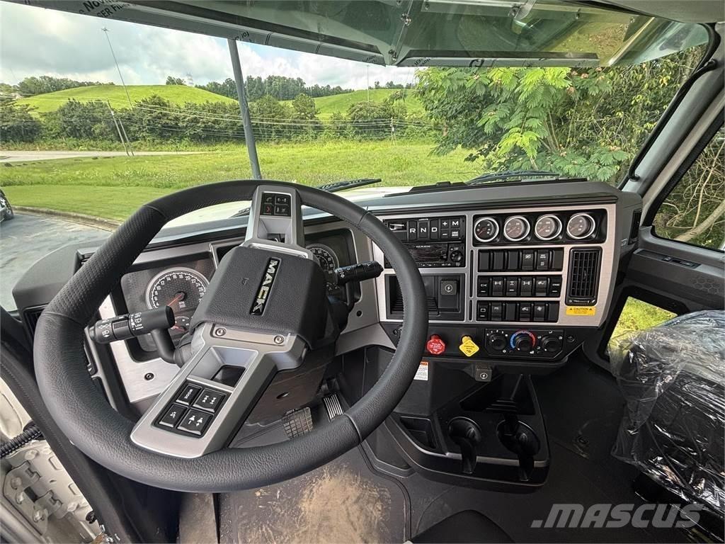Mack PI64T Çekiciler