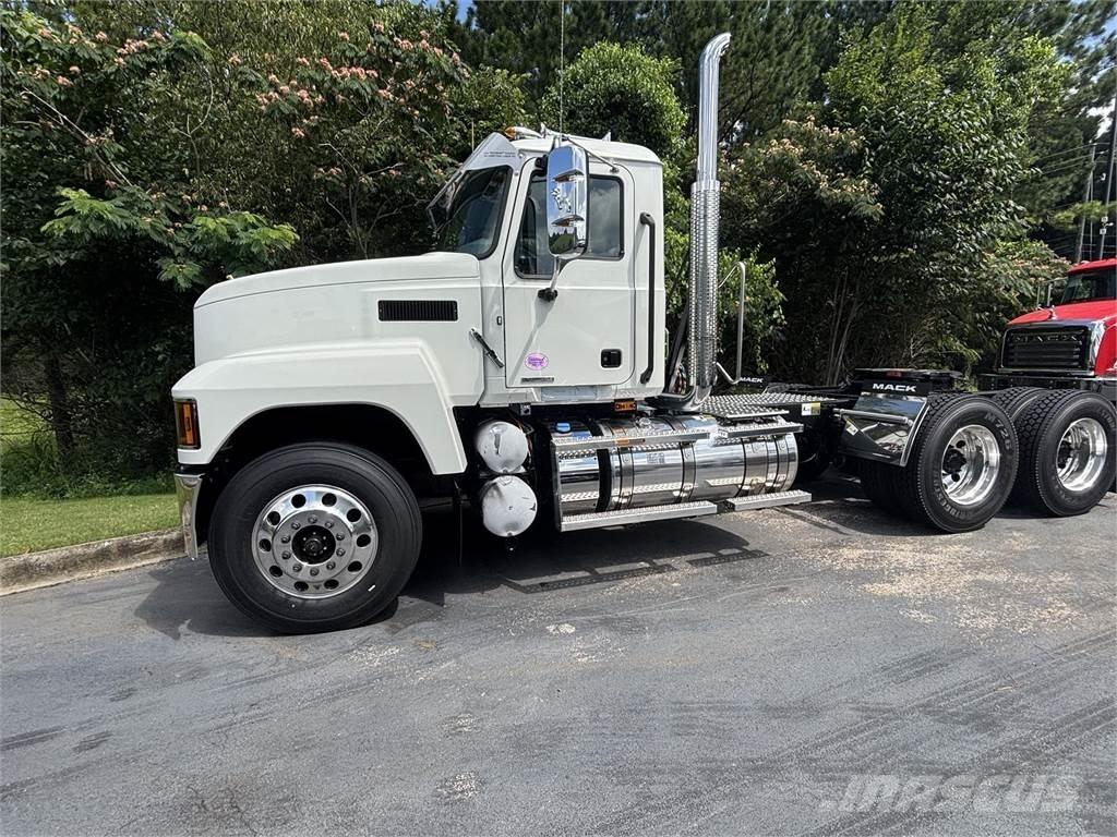 Mack PI64T Çekiciler