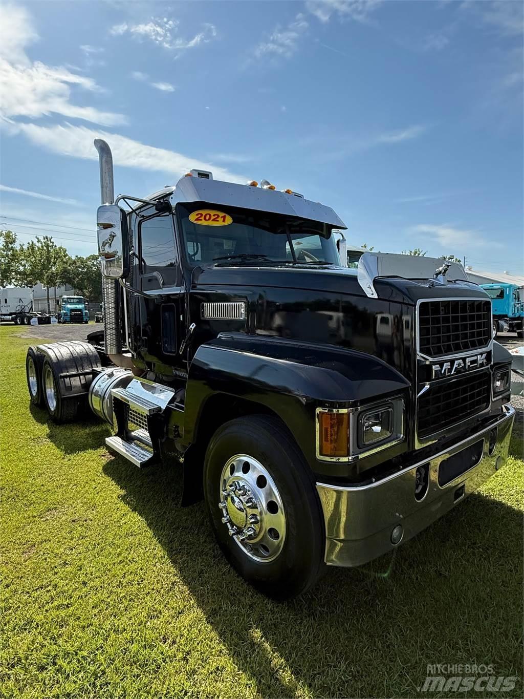 Mack PI64T Çekiciler