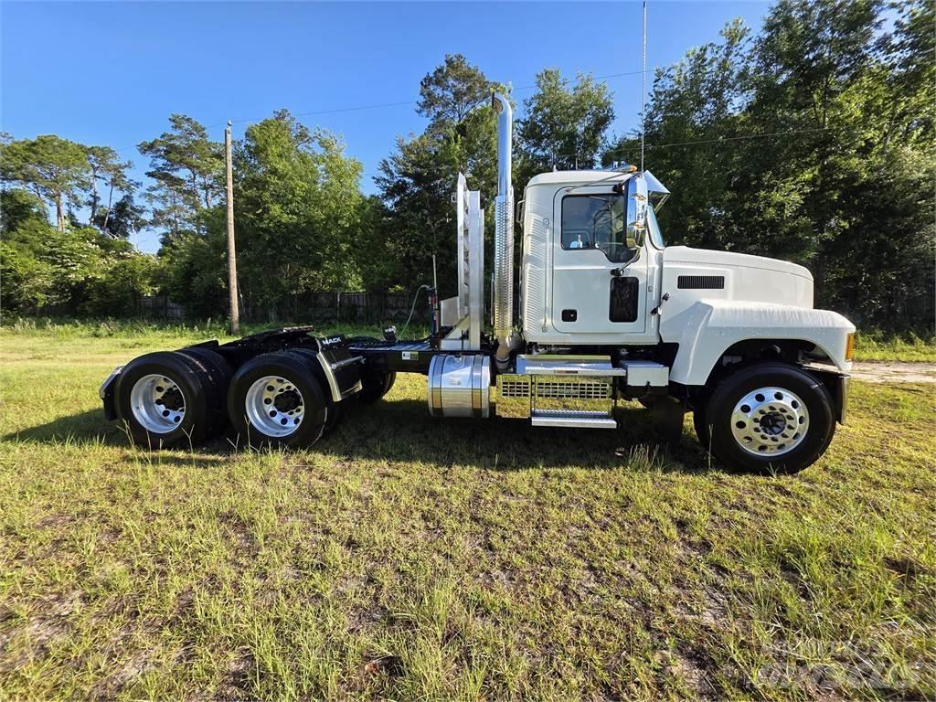 Mack PI64T Çekiciler