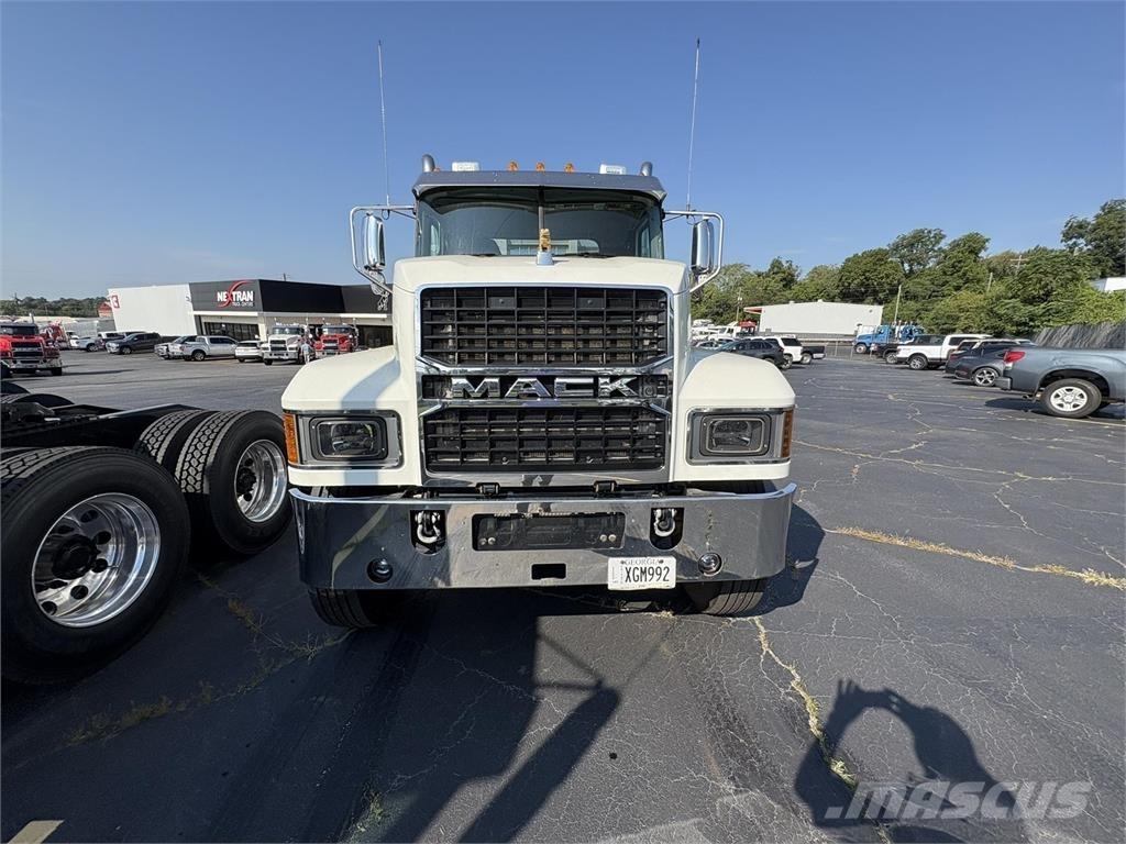 Mack PI64T Çekiciler