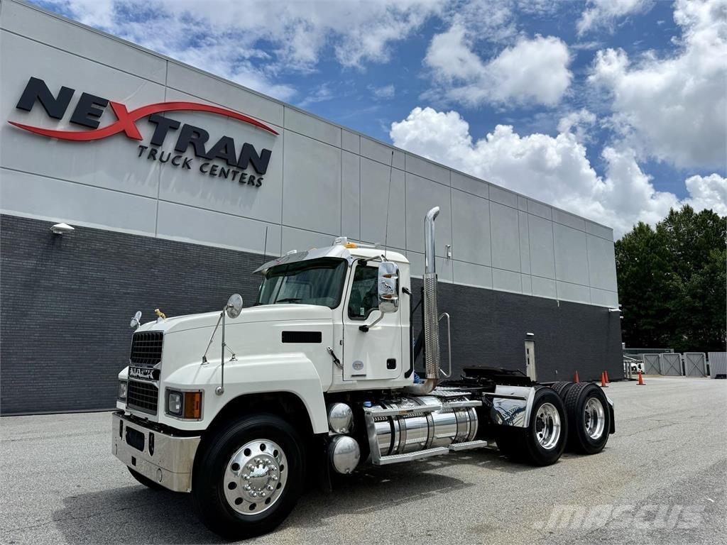 Mack PI64T Çekiciler