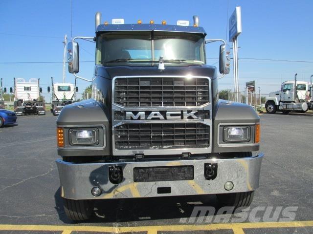 Mack PI64T Çekiciler