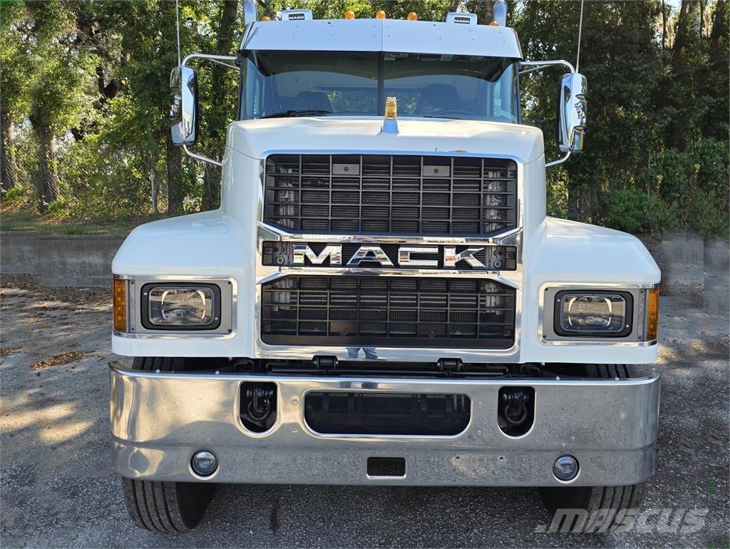 Mack PI64T Çekiciler