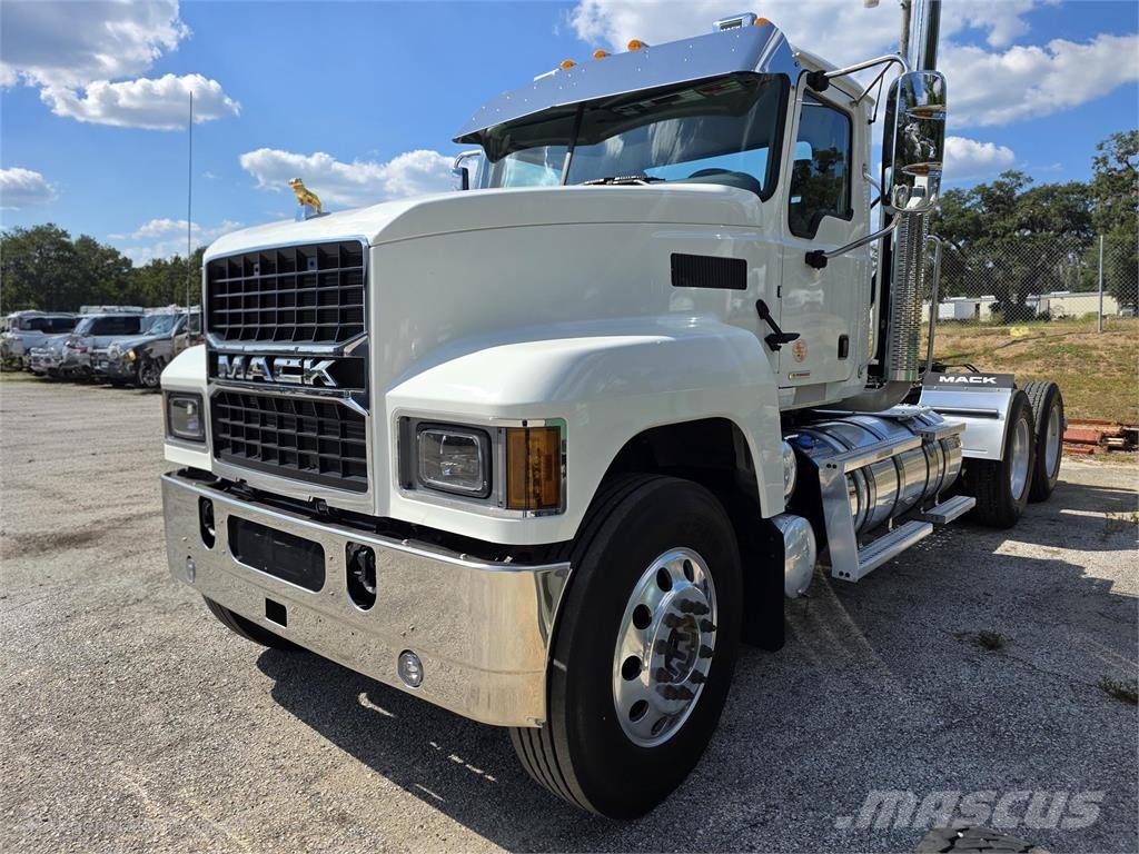Mack PI64T Çekiciler