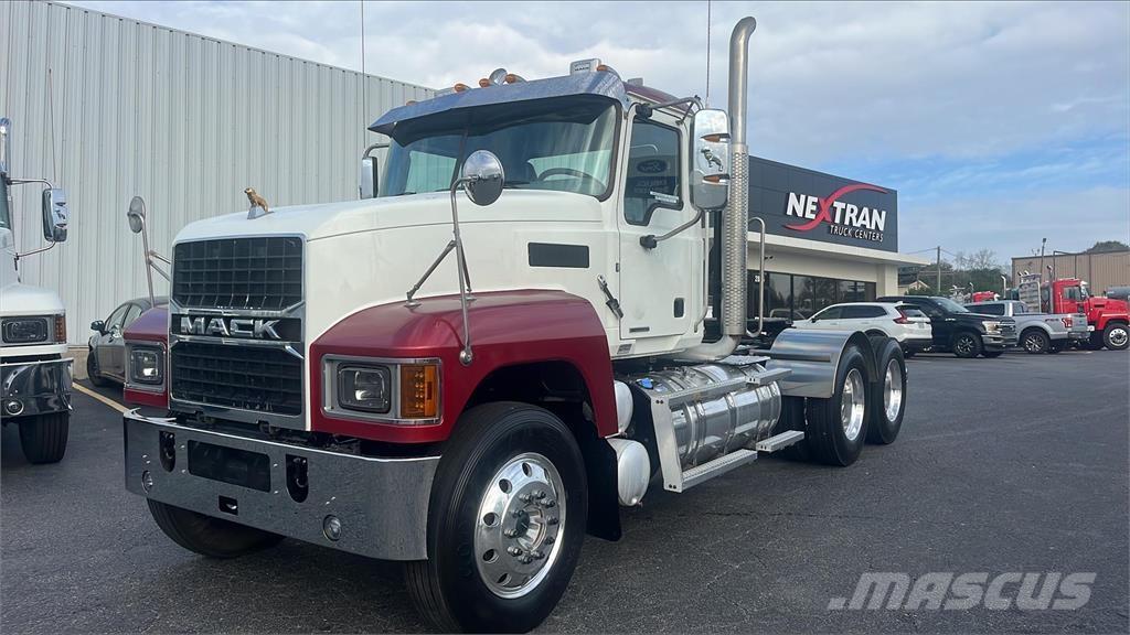 Mack PI64T Çekiciler