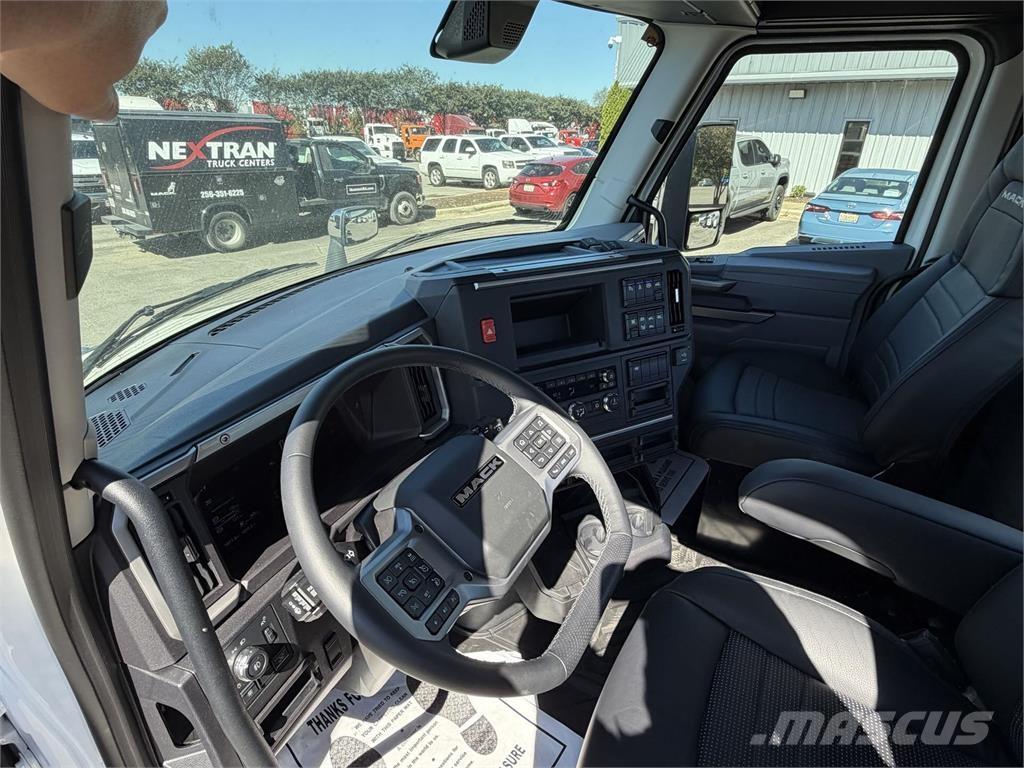 Mack PR64T Çekiciler