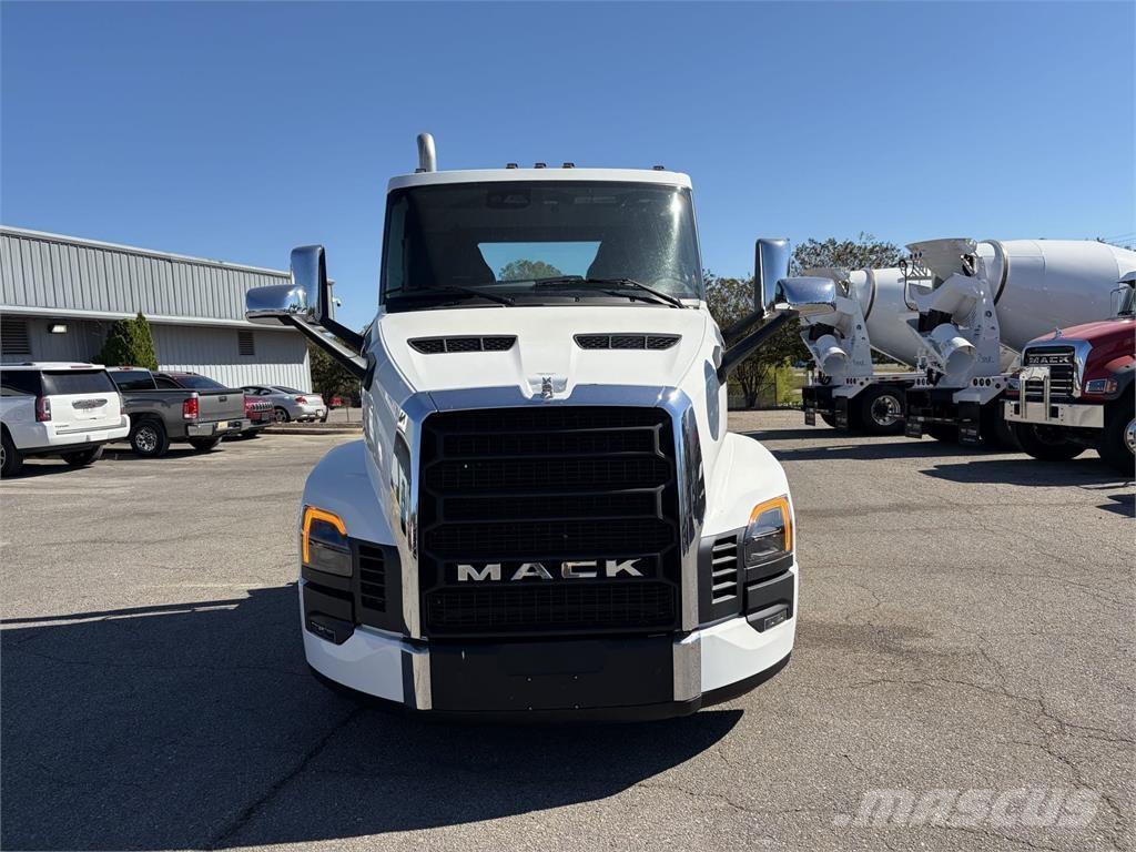 Mack PR64T Çekiciler